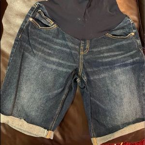 Motherhood Maternity shorts